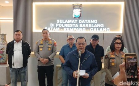 PENGGEREBEKAN KASINO DI BATAM, 197 ORANG DIAMANKAN, UANG RP 7.79 MILIAR DISITA.